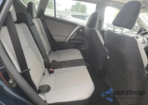 2017 Toyota Rav4 Xle z USA, uszkodzony, nr VIN 2T3RFREV0HW661565